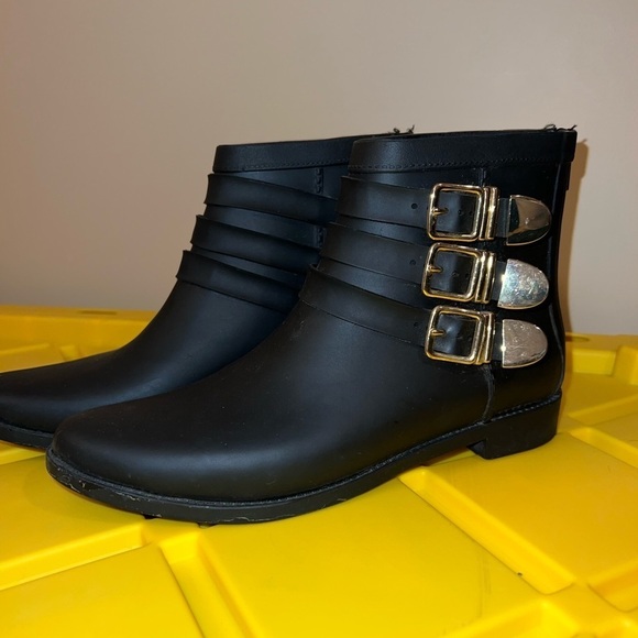 LOEFFER RANDALL BLACK BOOT SIZE 7 - Picture 2 of 8